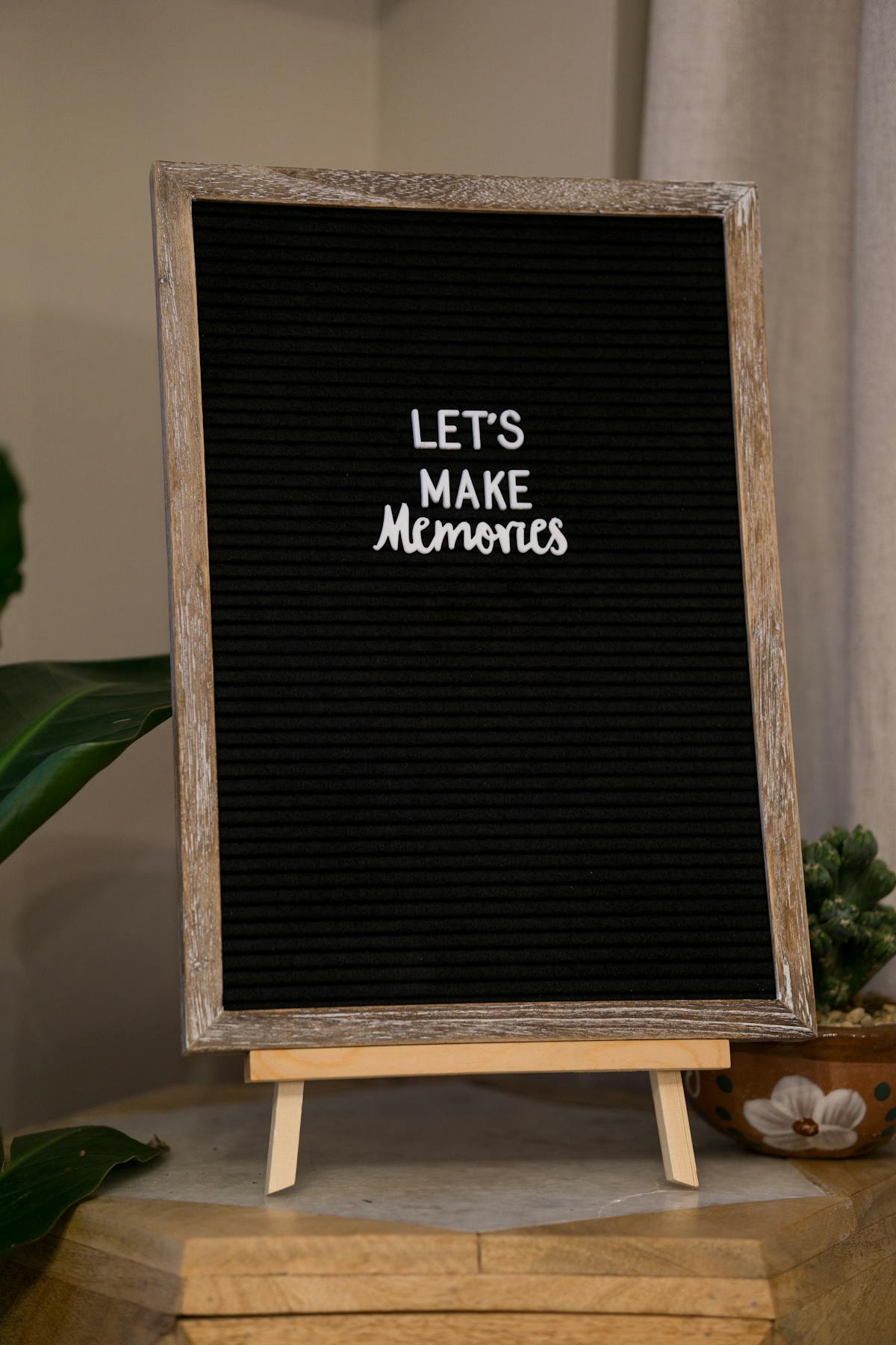 Easel signs